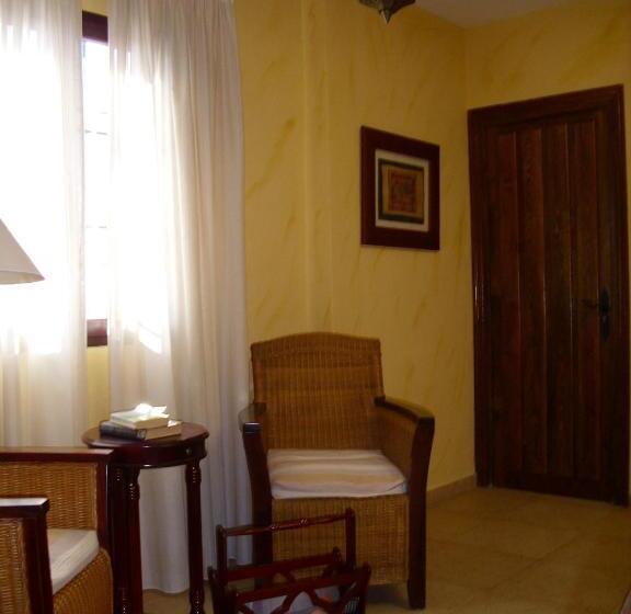 Bed and Breakfast Hospedería El Caravansar