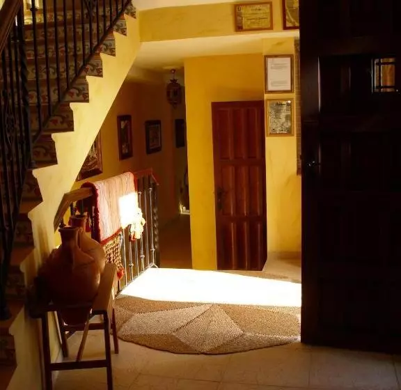 Aamiaismajoitus (B&B) Hospedería El Caravansar