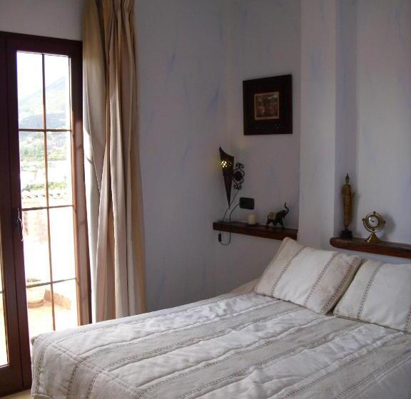 Bed and Breakfast Hospedería El Caravansar