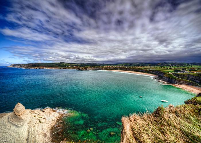 تختخواب و صبحانه La Curva Surfhouse   Hostel