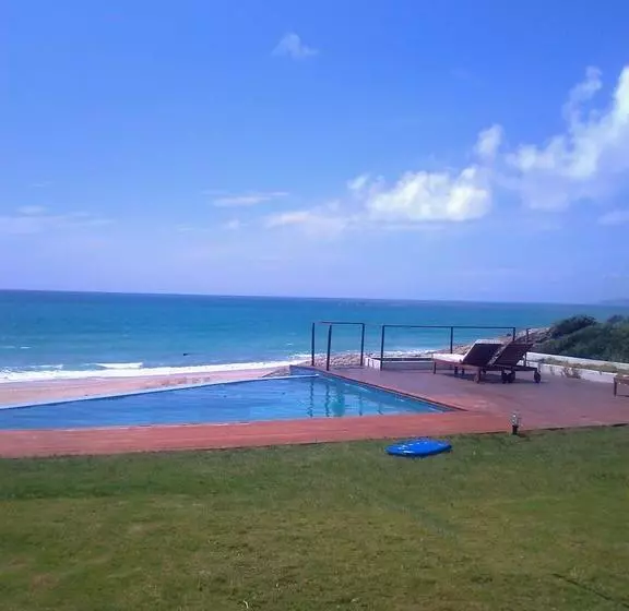 تختخواب و صبحانه Villa Biarritz