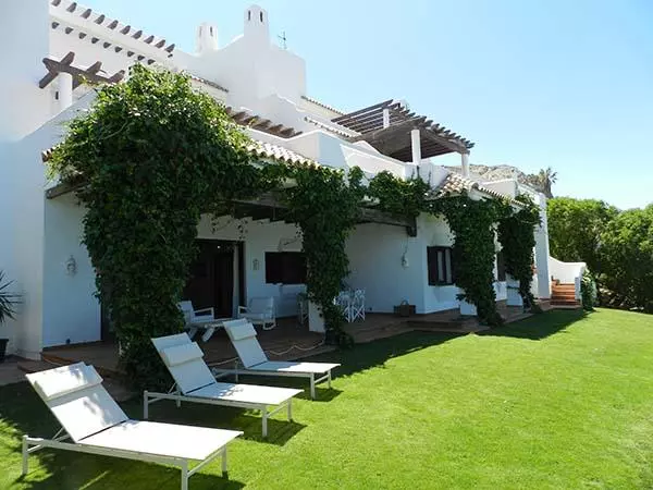 تختخواب و صبحانه Villa Biarritz