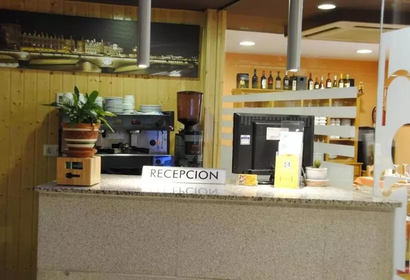هتل Alegría