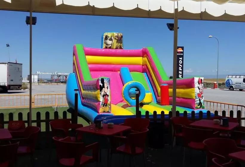 ホテル Area De Servicio Los Cerrillos