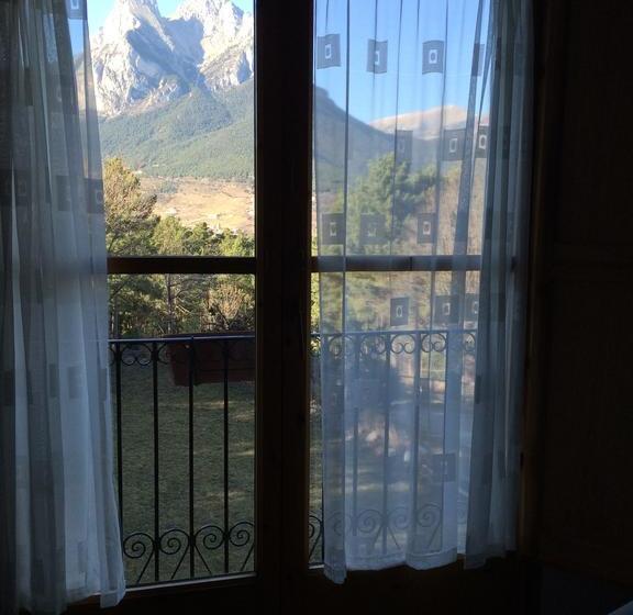 فندق Ca L Andreu