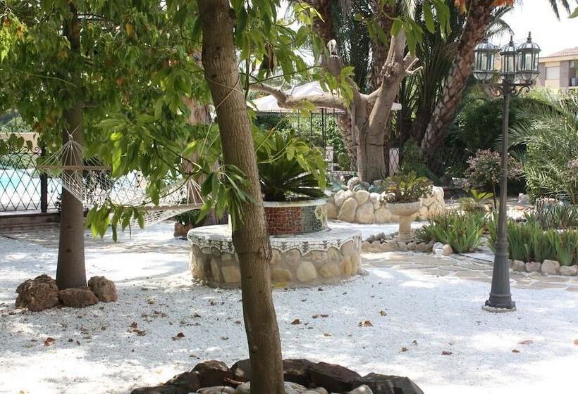 בית מלון כפרי Casa Ceremines