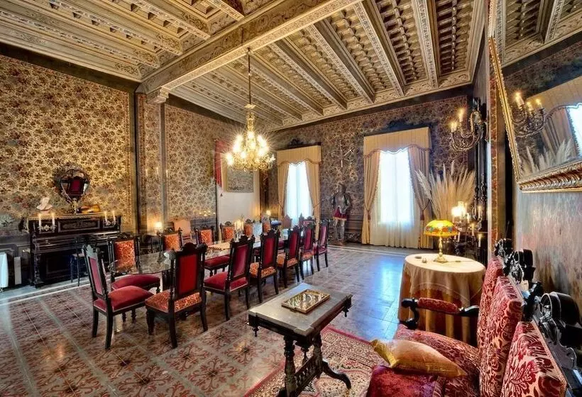 Hotelli Casa Ceremines
