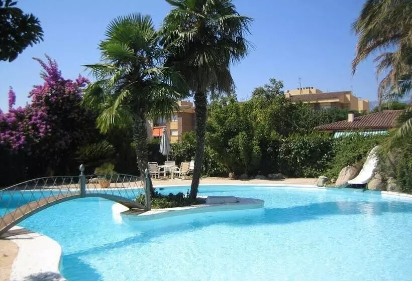 Hotelli Casa Ceremines