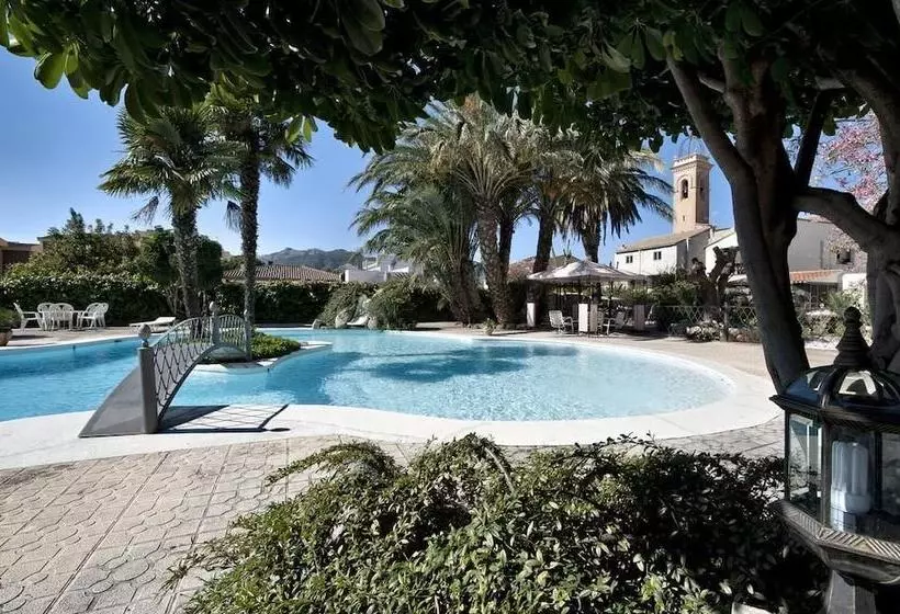 Hotelli Casa Ceremines