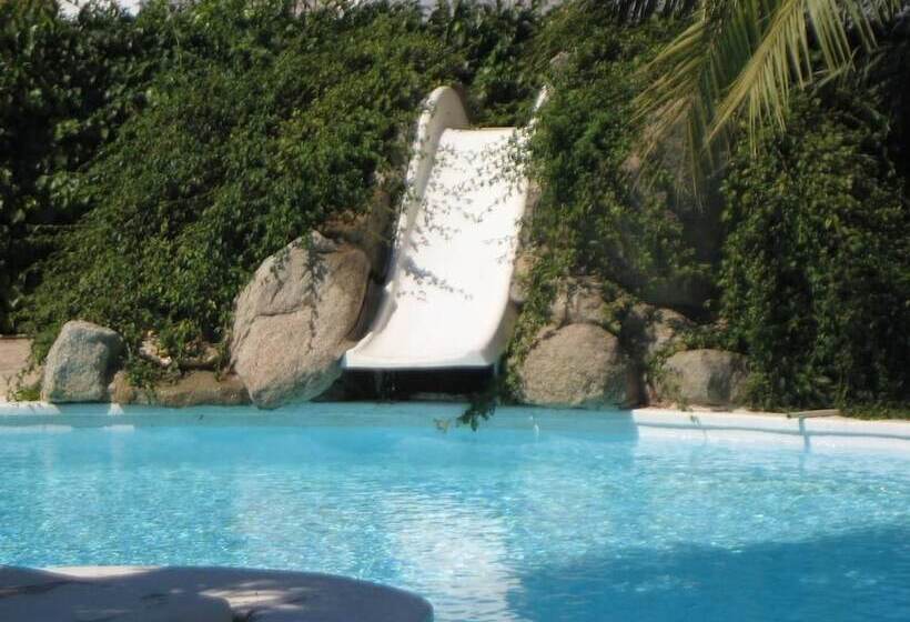 בית מלון כפרי Casa Ceremines