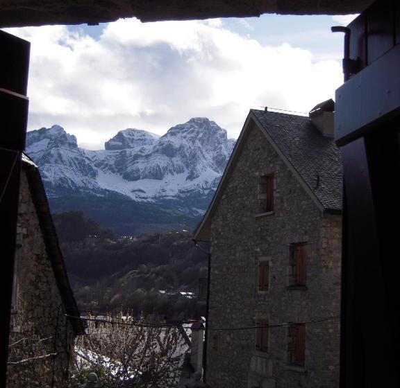 בית מלון כפרי Casa Escolano