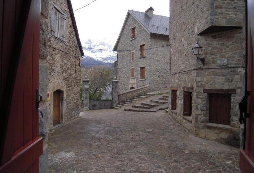 בית מלון כפרי Casa Escolano