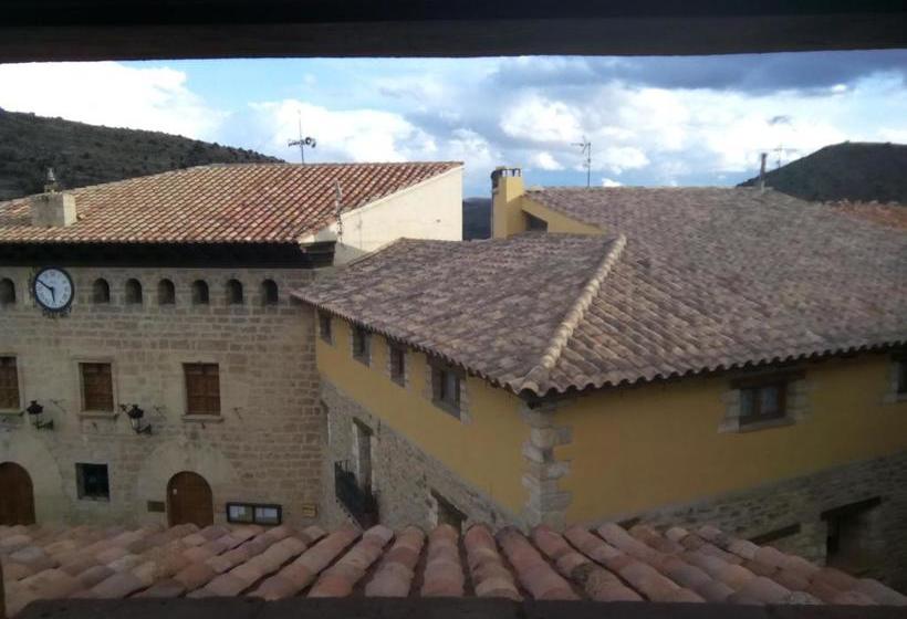 Отель Hostal Mesón Del Rey