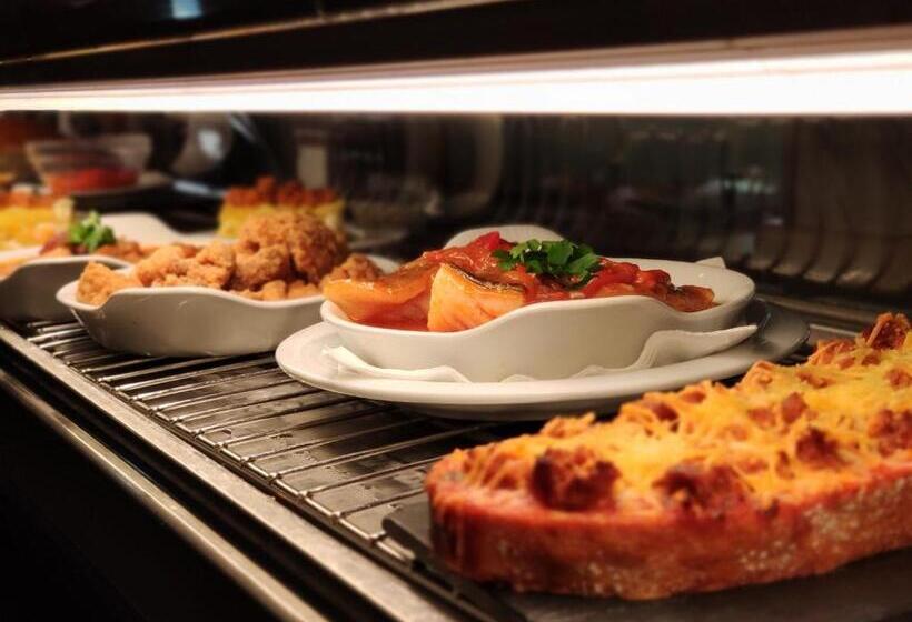 Отель área De Calahorra