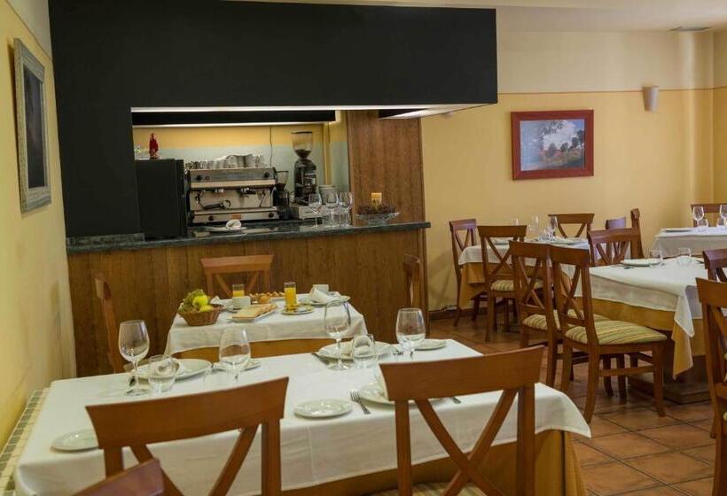 هتل Rural La Plazuela