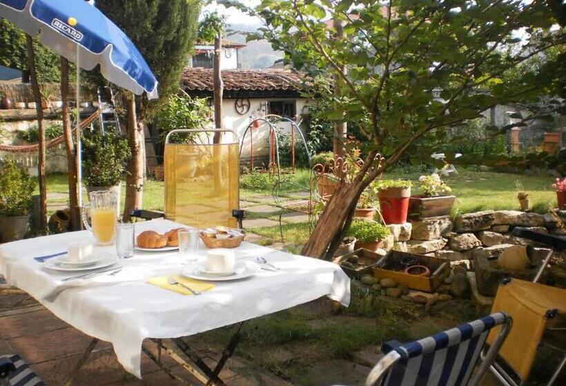 Larraenea Bed And Breakfast