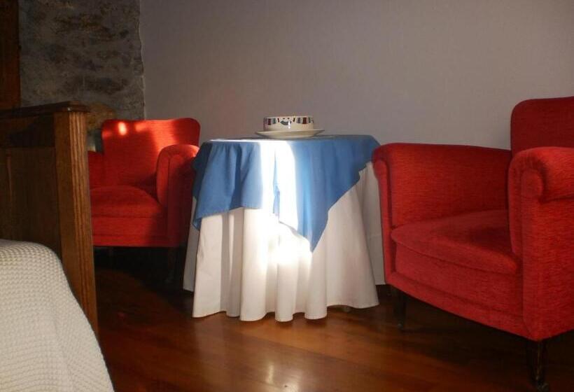 Larraenea Bed And Breakfast