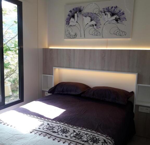 إقامة Bungalow Camping Trevélez