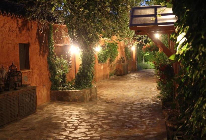 اقامتگاه Molinos De Fuenteheridos