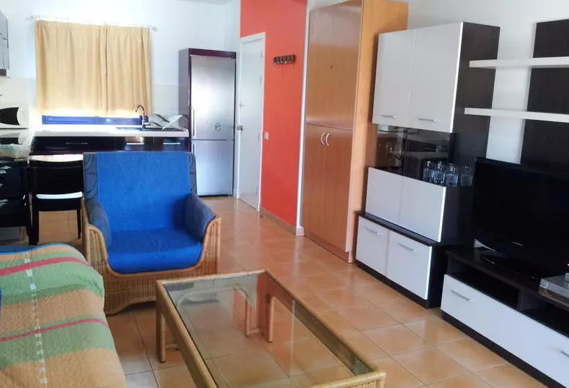 استراحتگاه Meloneras Suites