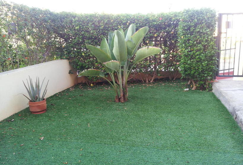 استراحتگاه Meloneras Suites