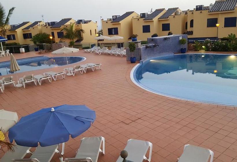 استراحتگاه Meloneras Suites