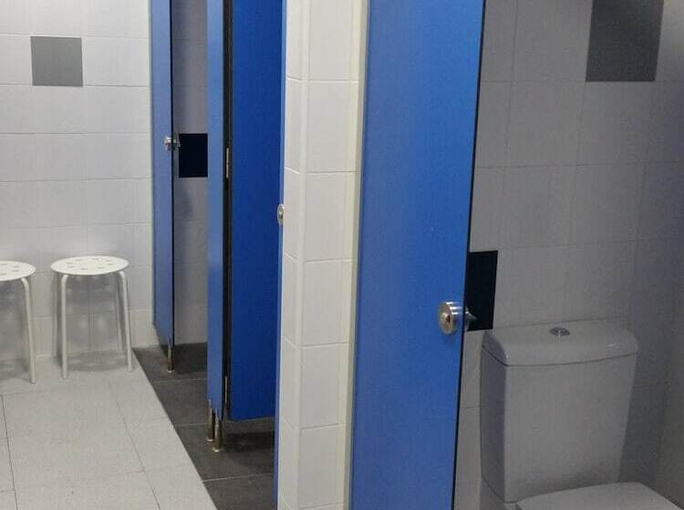 Albergue Turistico La Credencial   Hostel