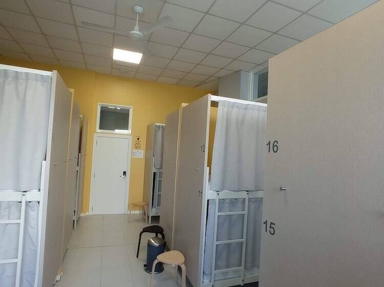 Albergue Turistico La Credencial   Hostel