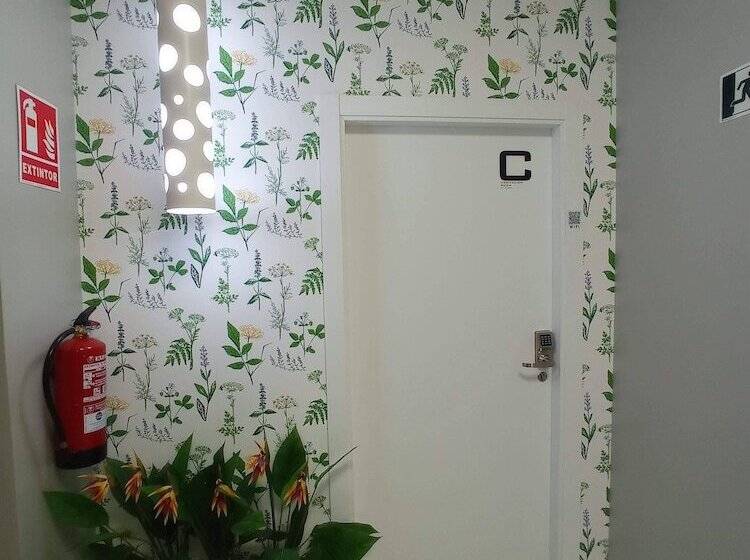 Albergue Turistico La Credencial   Hostel