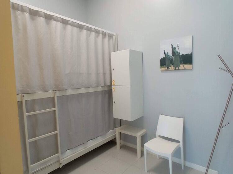 Albergue Turistico La Credencial   Hostel