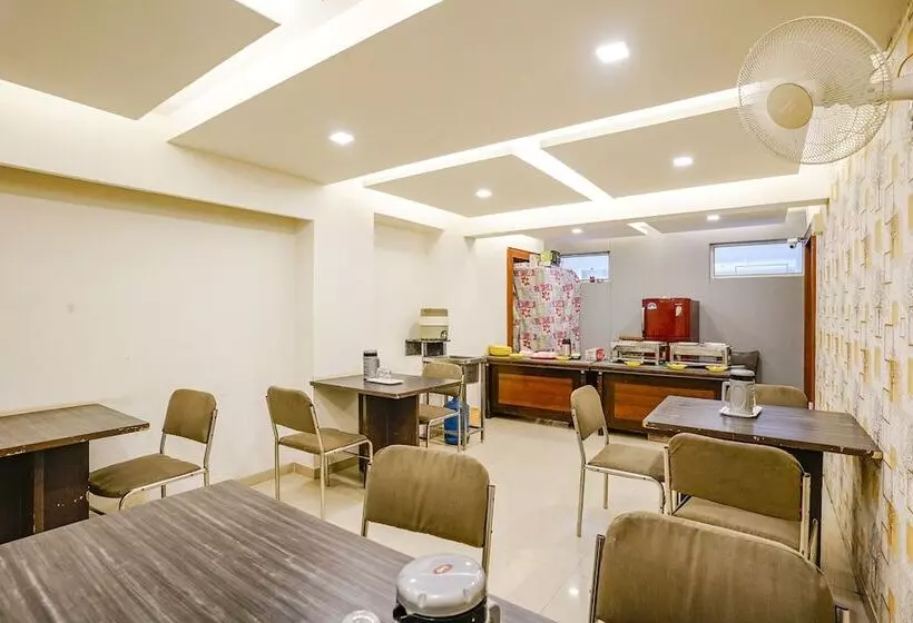 Fabhotel Panchsheel