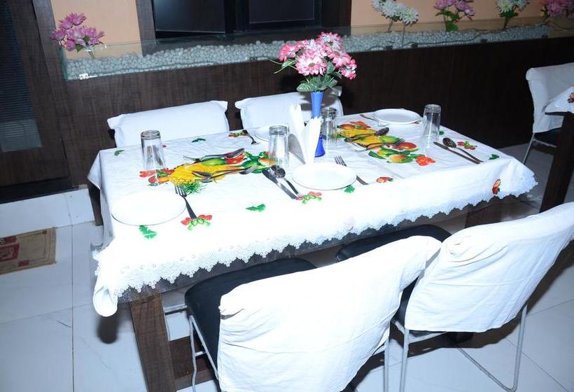 בית מלון כפרי Ar Excellency