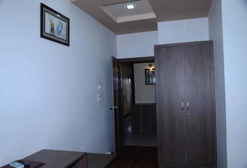 בית מלון כפרי Ar Excellency