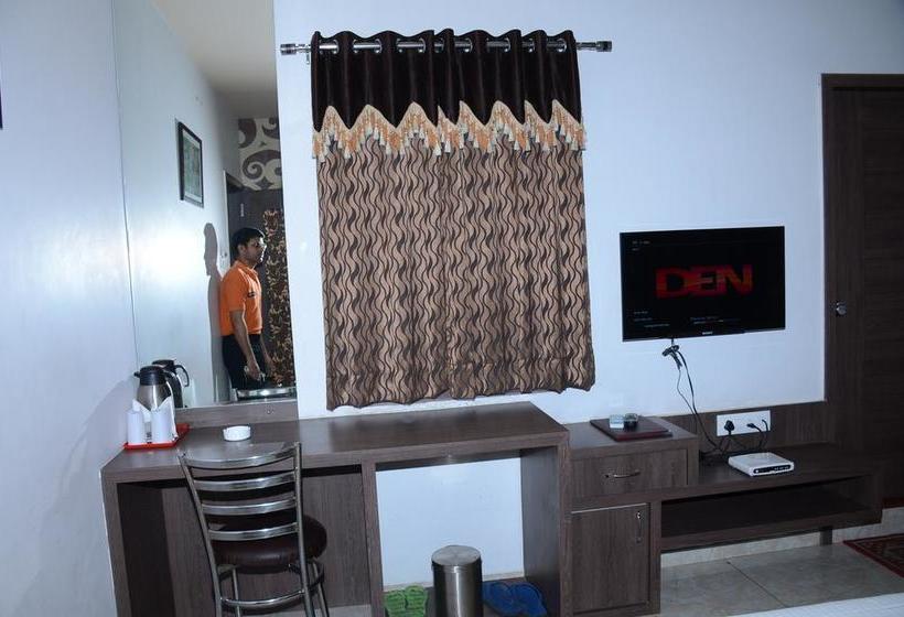 בית מלון כפרי Ar Excellency