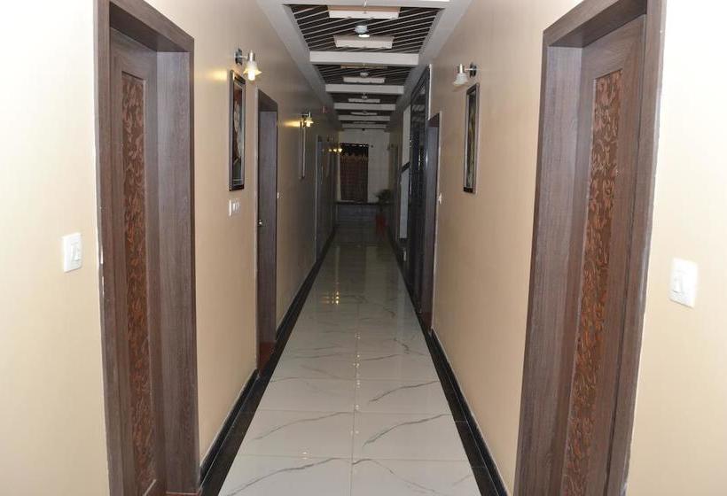 בית מלון כפרי Ar Excellency