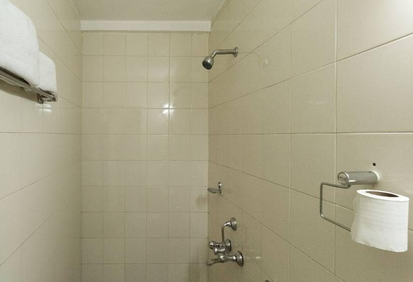 בית מלון כפרי Collection O Eden Residency