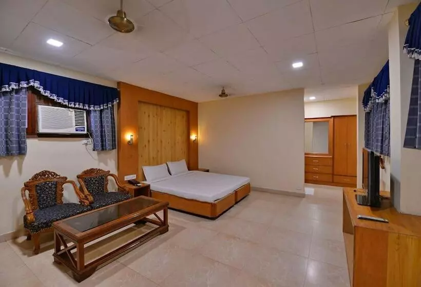 Hotel Dolphin
