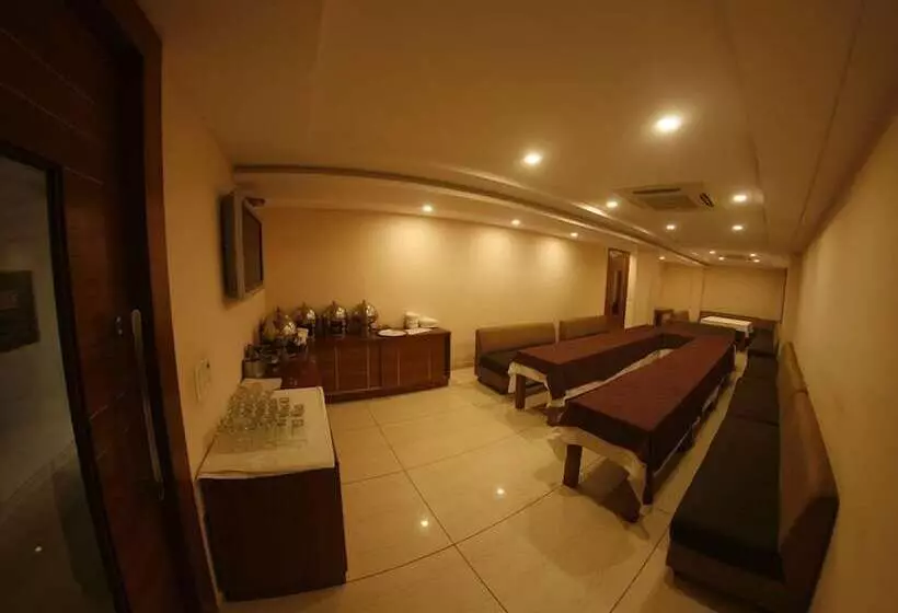 Hotel Dolphin