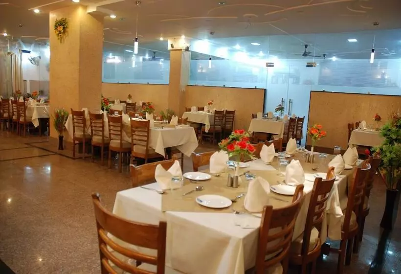 Hotelli Ganpati Palace