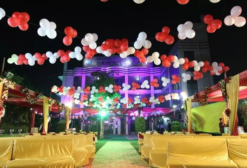 Hotelli Ganpati Palace