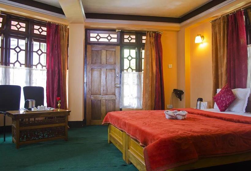 בית מלון כפרי Hill Crown Retreat