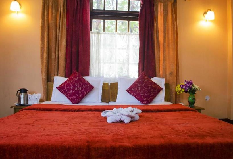 בית מלון כפרי Hill Crown Retreat