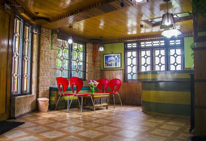 בית מלון כפרי Hill Crown Retreat