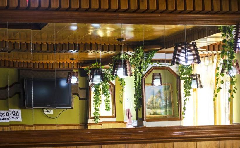 בית מלון כפרי Hill Crown Retreat