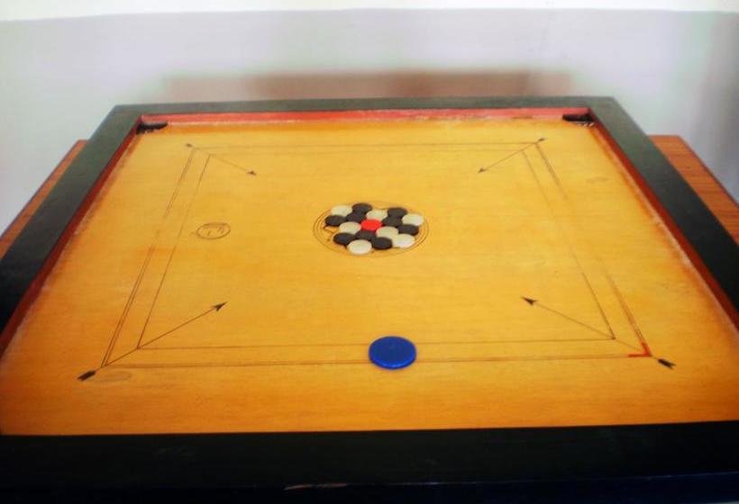 בית מלון כפרי Hill Crown Retreat