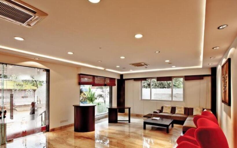 ホテル Mallige Residency