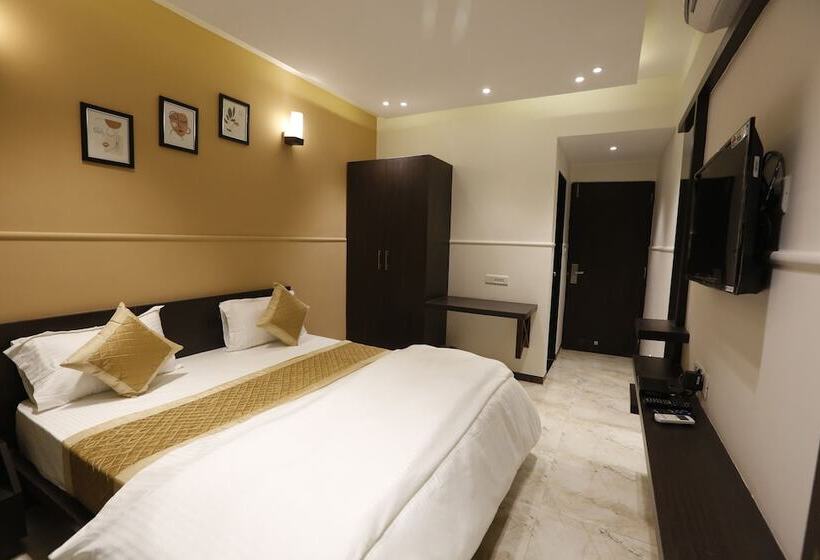 هتل Maple Inn