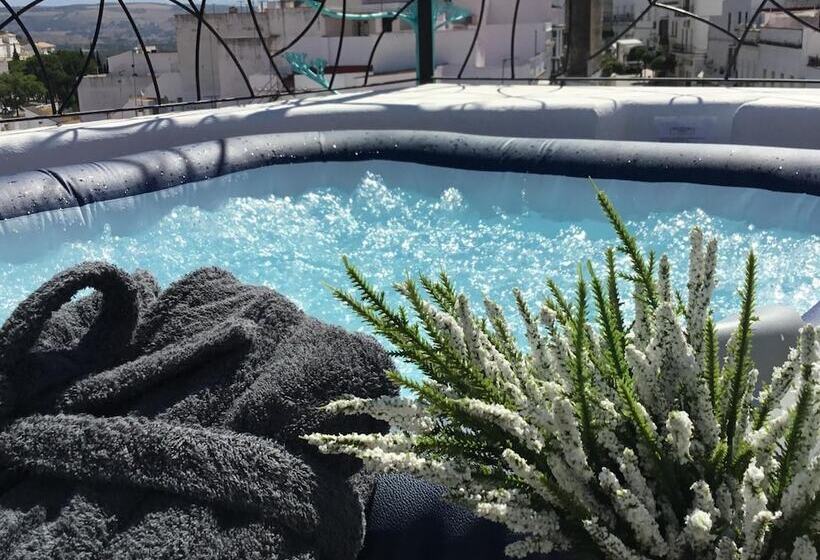 هتل Posada De Las Cuevas