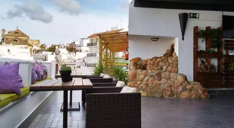 هتل Posada De Las Cuevas