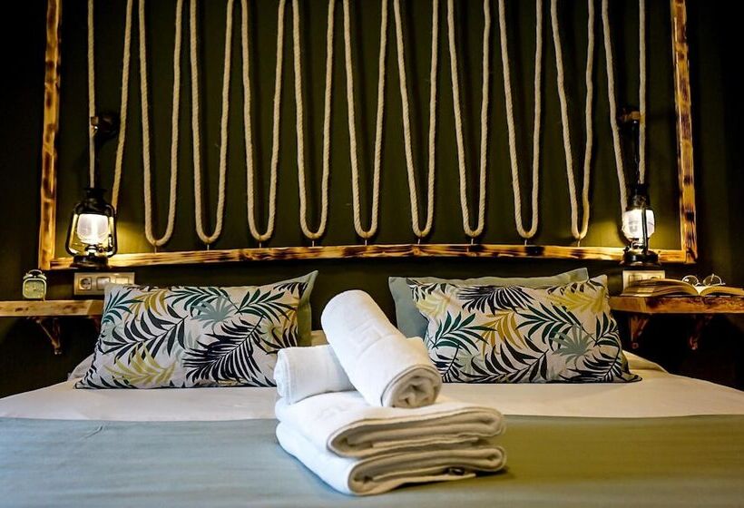 هتل Posada De Las Cuevas